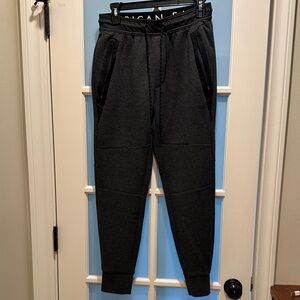 American Eagle Men’s Charcoal Gray Jogger Pants Size Small